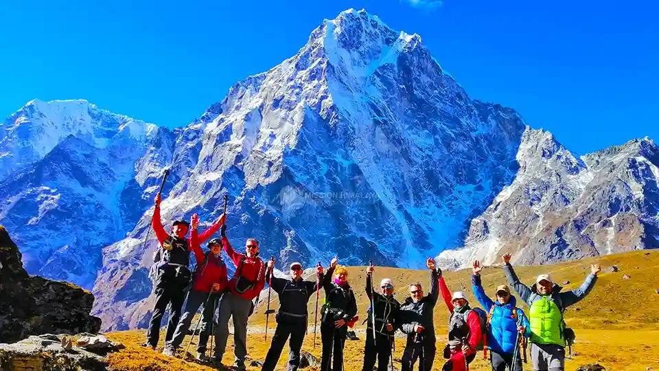 Chola pass Best Hikes in nepal