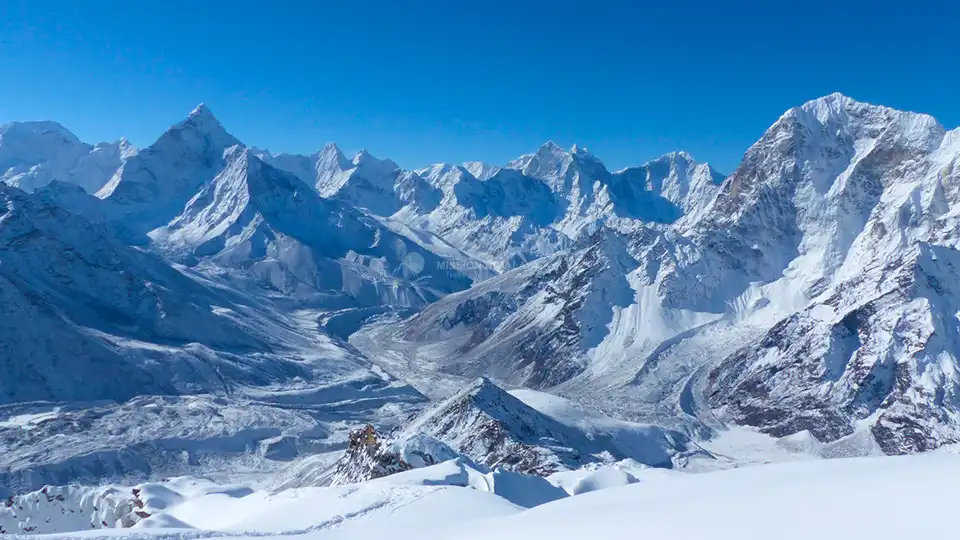 Lobuche Peak Climbing Facts-View of Mountains