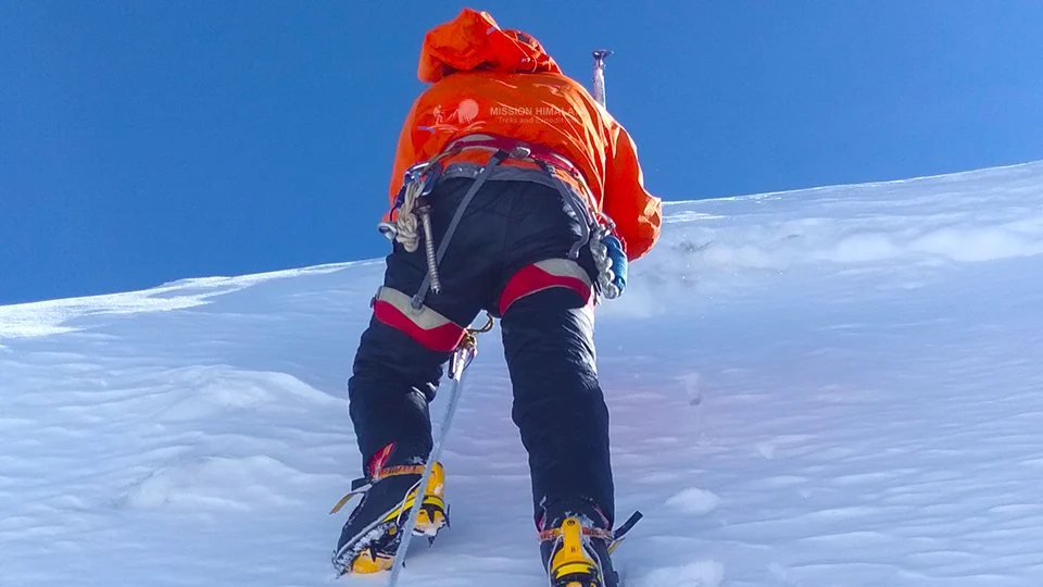 Is Island peak dangerous?-Climbing Technics