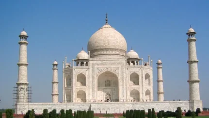 Top 10 must-visit Attractions of India