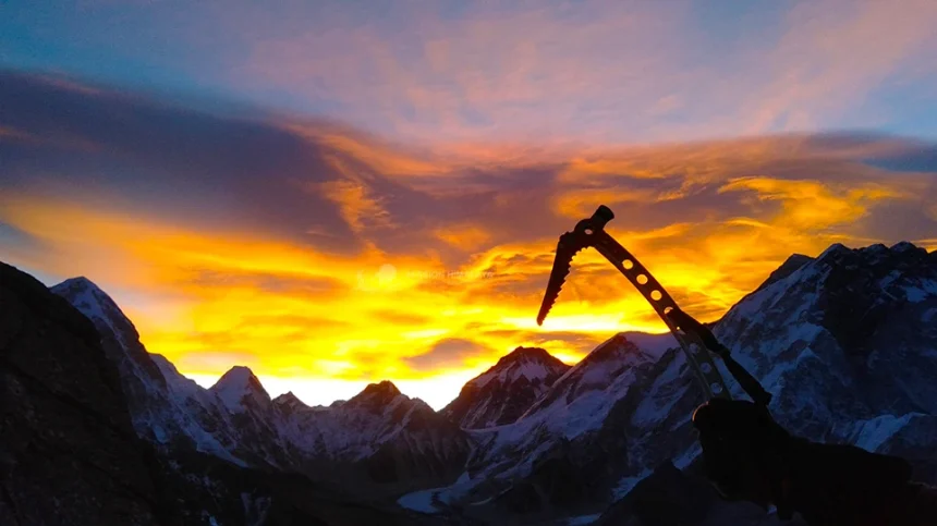 Climbing mera peak solo 1 Climbing Mera peak Solo